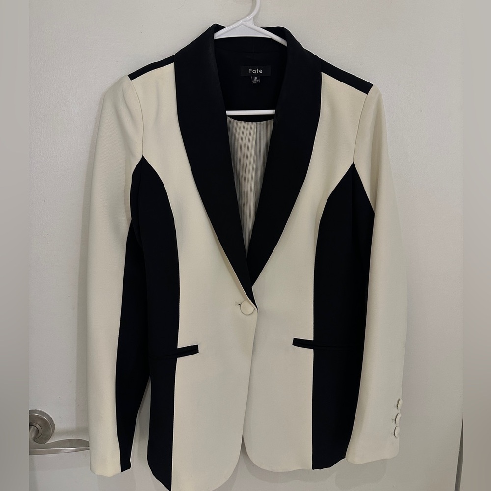 Fate Monochrome Two- Toned Women's Blazer - Picture 2 of 4
